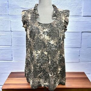 Converse “one star” blouse! Dark floral print. Size XL